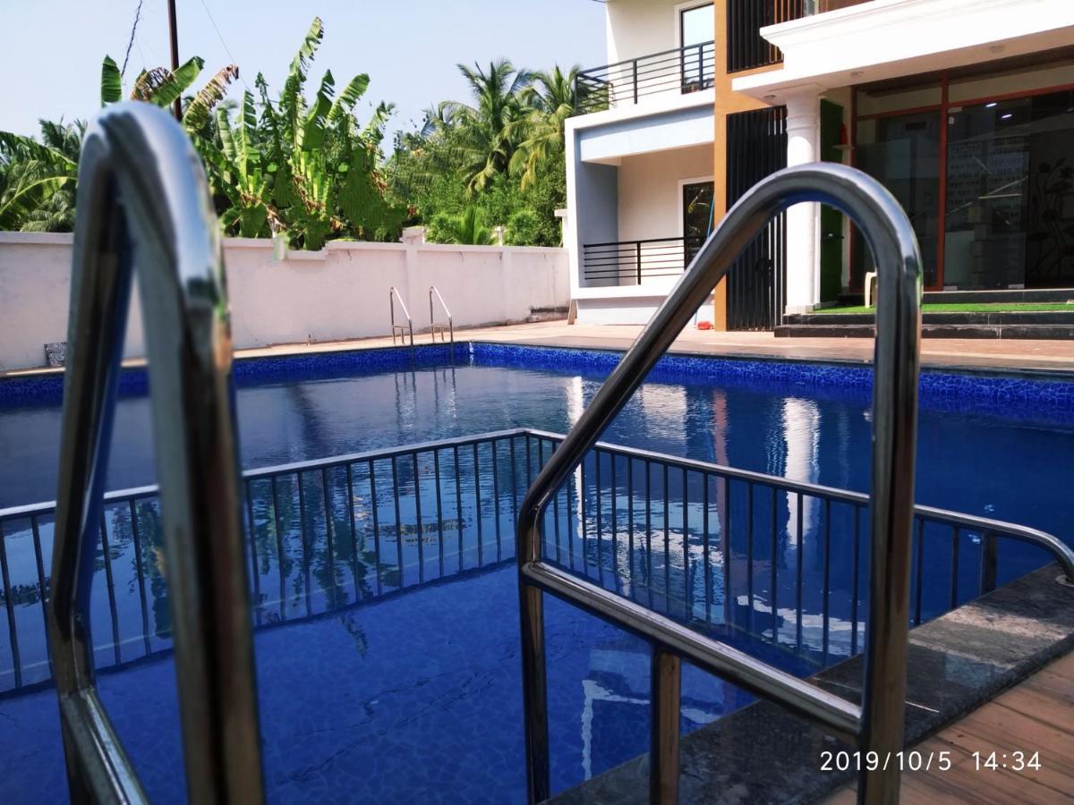 Lotus Hotel Nagaon Beach Alibág Kültér fotó
